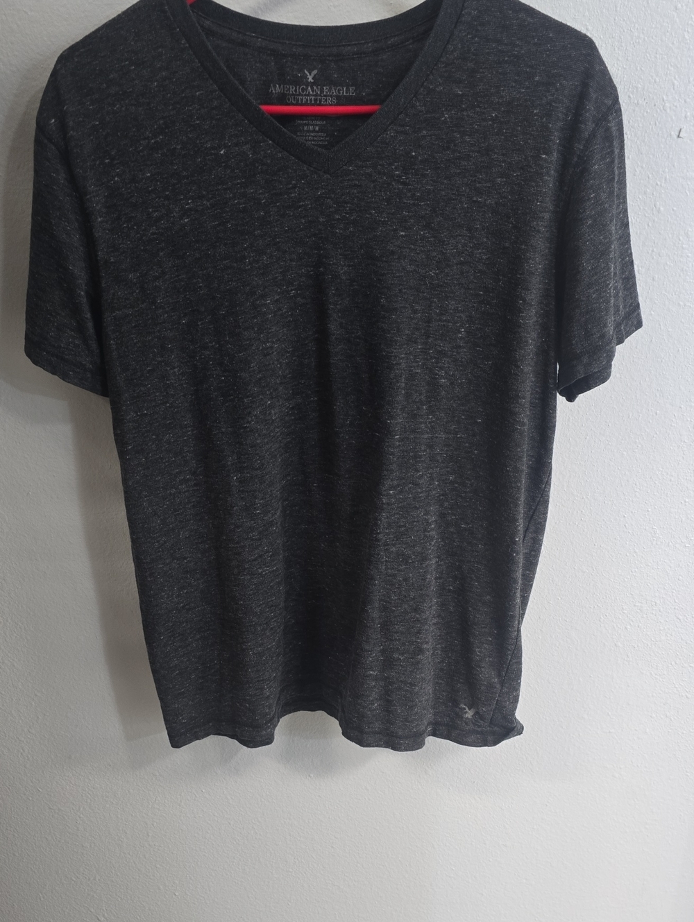 American Eagle Outfitters Men’s Dark Charcoal V-Neck Tee